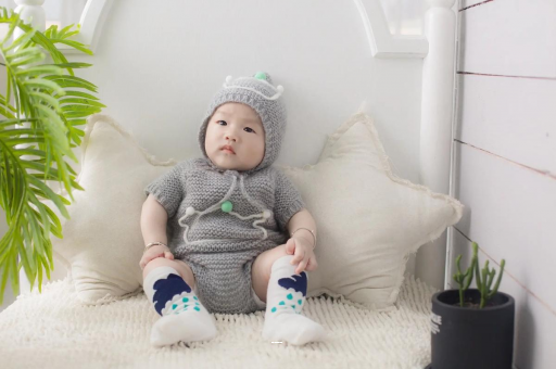 黄南宝宝揉眼睛是怎么回事 黄南宝宝揉眼睛是怎么回事